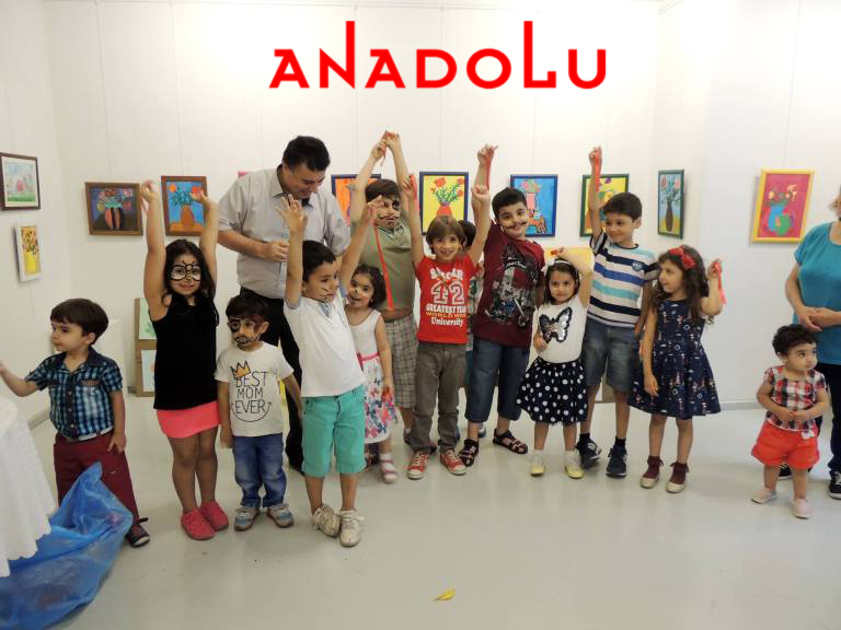 Çocuklara Yönelik Resim Sergisi Gaziantepda