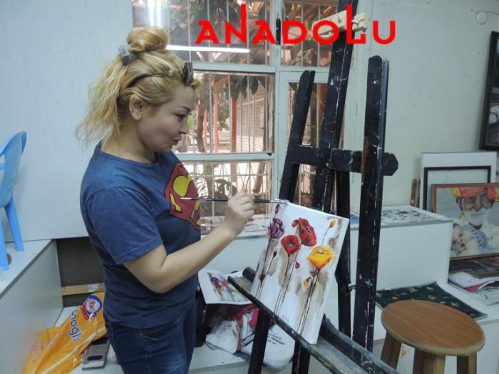 Hobi Grubu Dersi Yağlıboya Çiçekler Gaziantepda