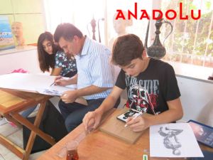 Hobi Grupları Karakalem Çalışmaları Gaziantepda